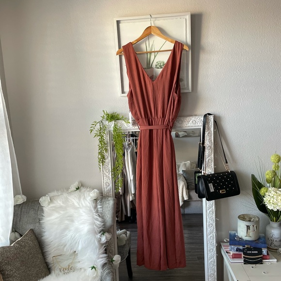 Flowy Wideleg Belted Sleeveless Jumpsuit 1X - Picture 6 of 9